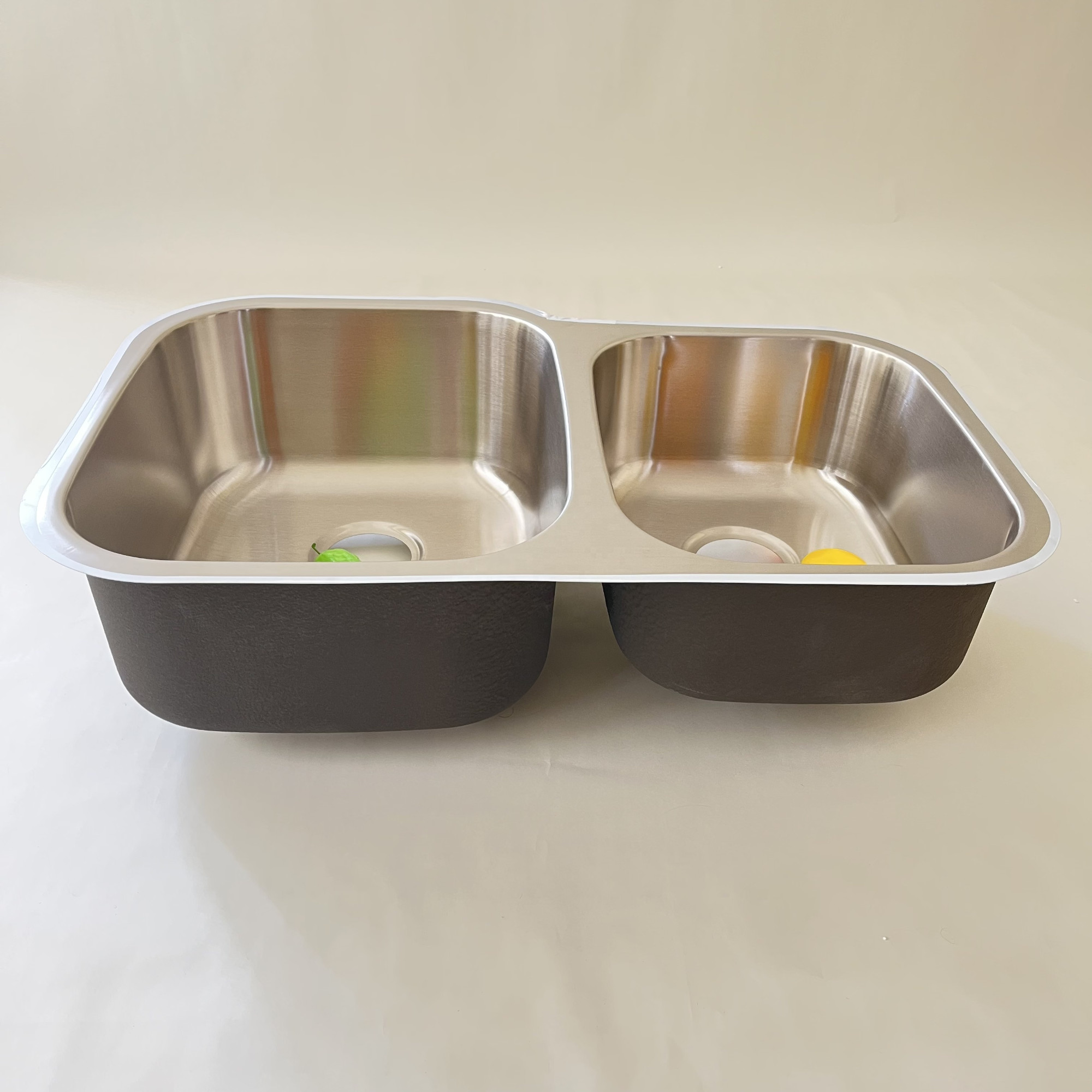 8153 Hot Selling Double Basin Kitchen Sink Stretch Basin